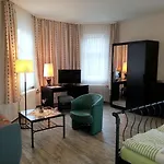 Haus Am Waldesrand 3*