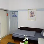 ゲストハウス Haus Am Waldesrand オーバーホーフ