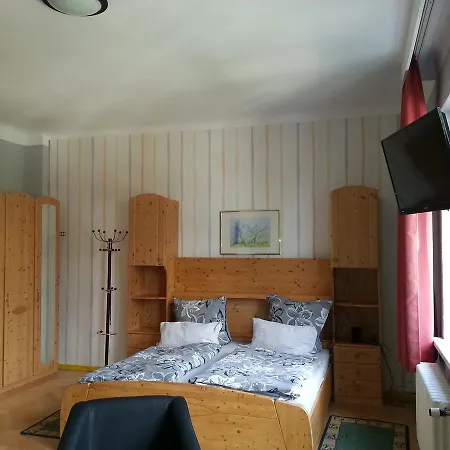Haus Am Waldesrand 3*